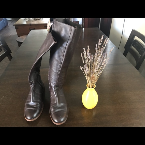 Leather boots - Picture 3 of 3